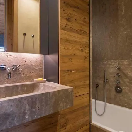 5br Elegantly Designed With Sauna Apartment