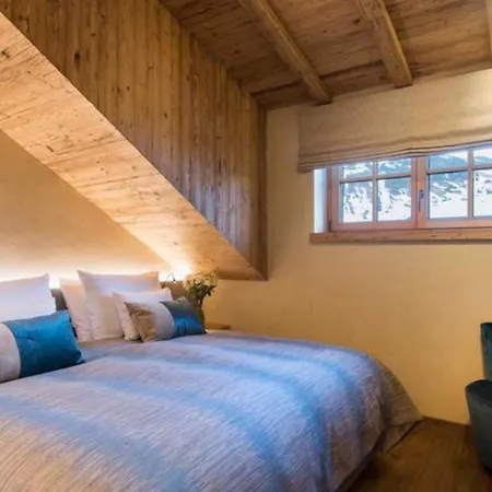 5br Elegantly Designed With Sauna *