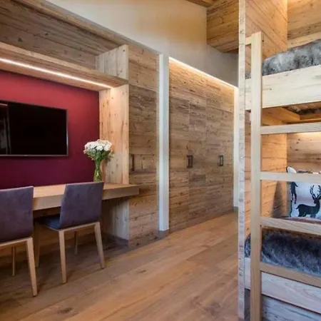 5br Elegantly Designed With Sauna Apartment